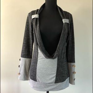 Women’s Dressfo Gray Open Cowl Front Tunic top size M